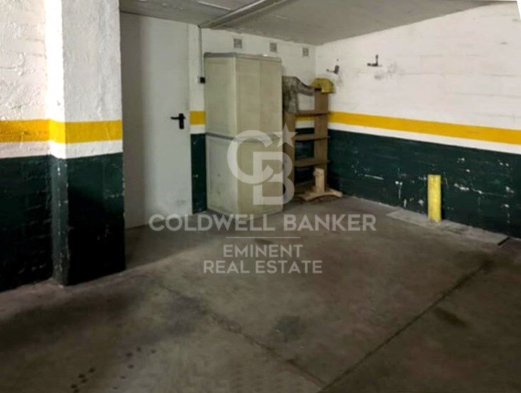 Amplia vivienda familiar con balcón y posibilidad de parking y trastero a 50m