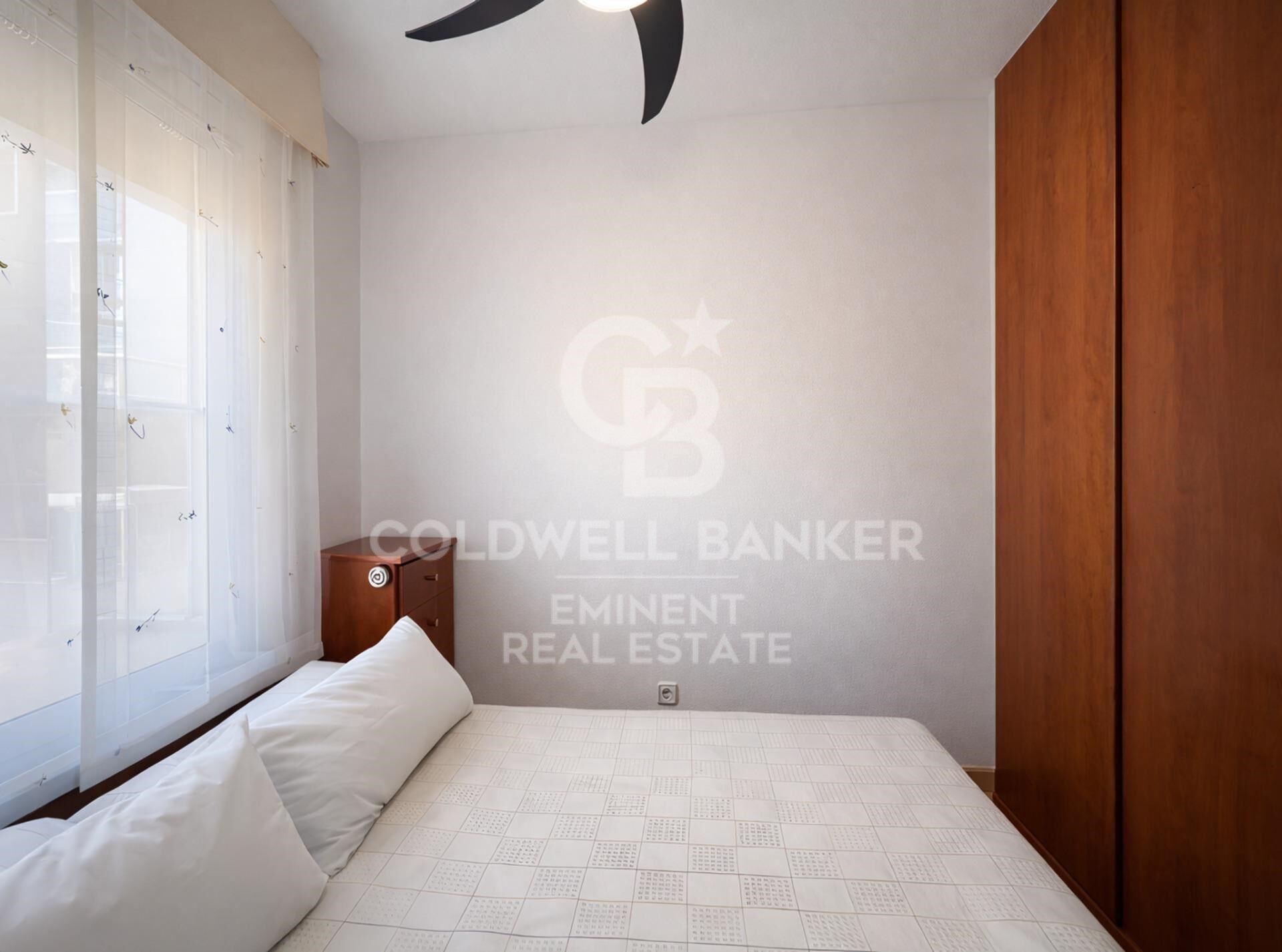 Maison familiale spacieuse avec balcon et parking disponible