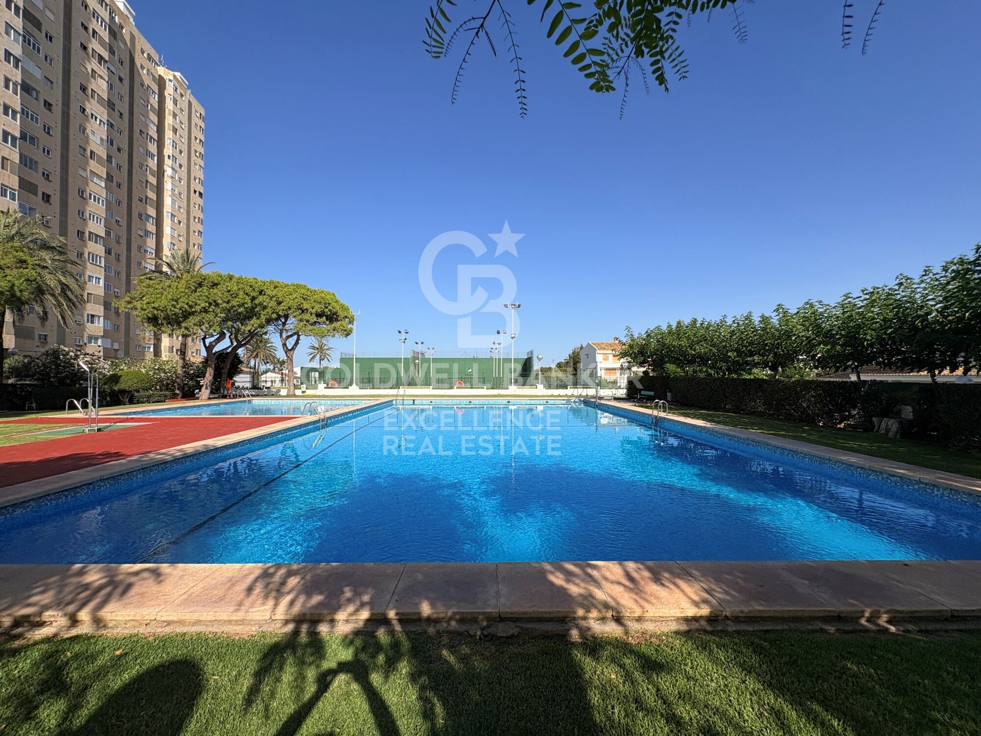 Live all year round as if you were on holiday. Apartment in Urbanization PUIG VAL. Puig Beach.