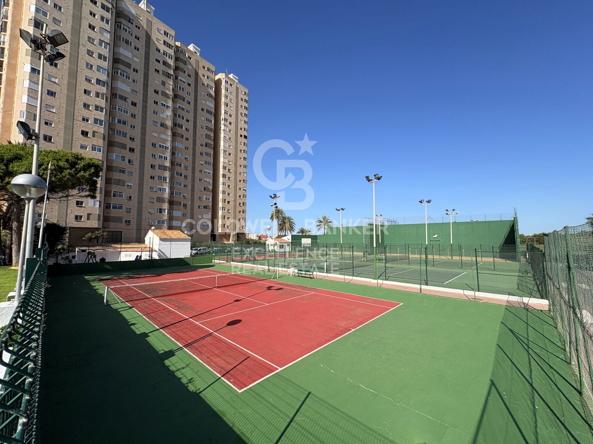 Live all year round as if you were on holiday. Apartment in Urbanization PUIG VAL. Puig Beach.