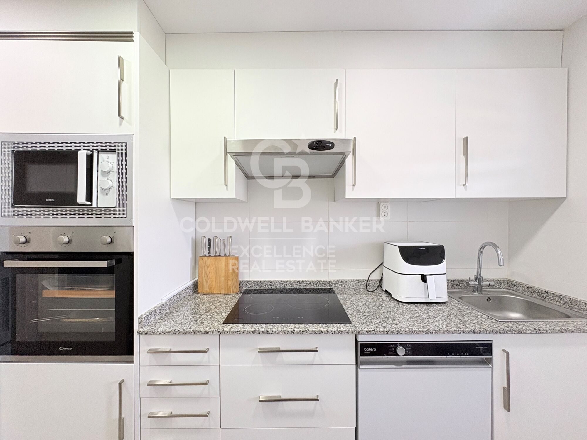 Live all year round as if you were on holiday. Apartment in Urbanization PUIG VAL. Puig Beach.