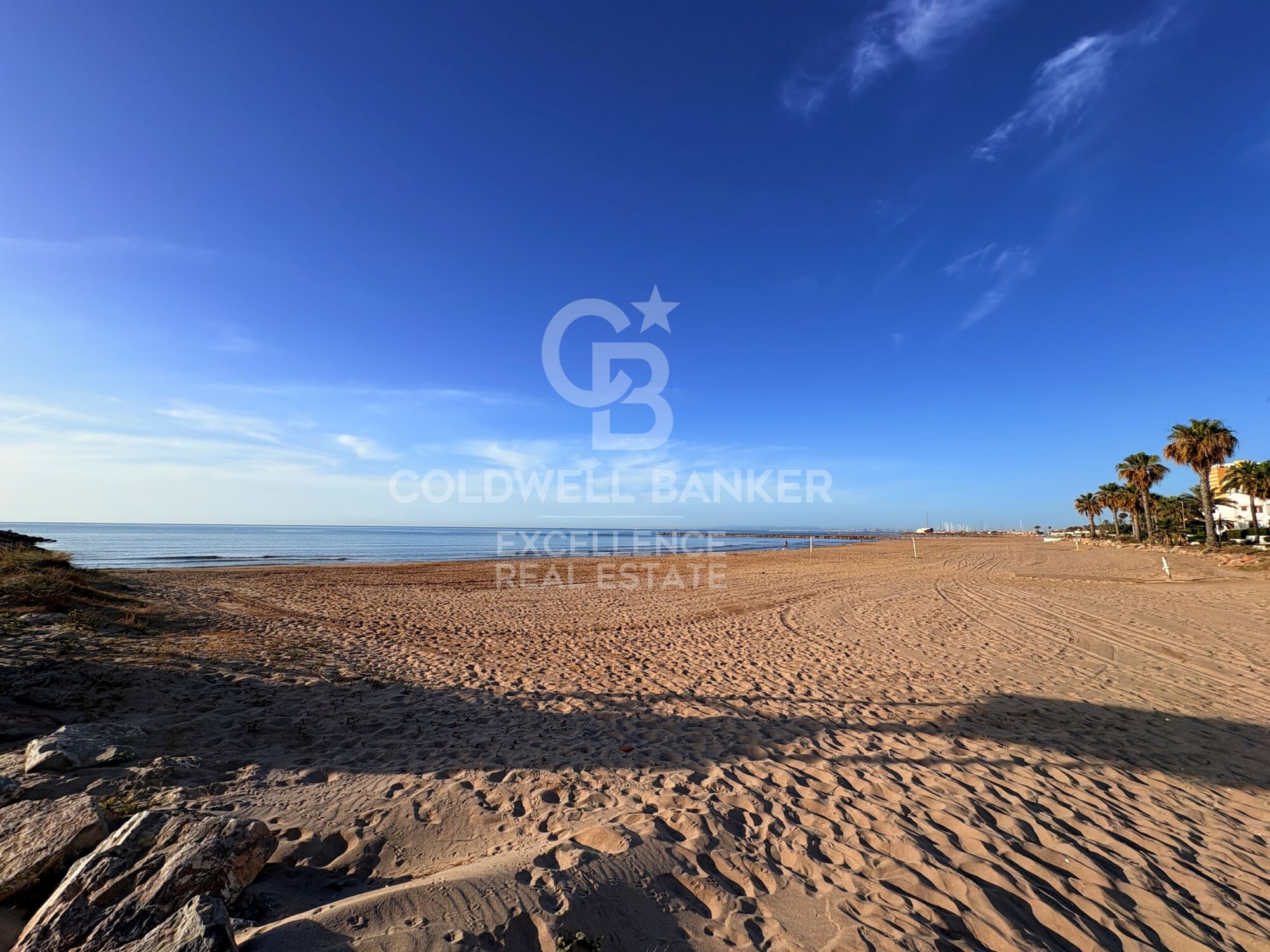 Live all year round as if you were on holiday. Apartment in Urbanization PUIG VAL. Puig Beach.
