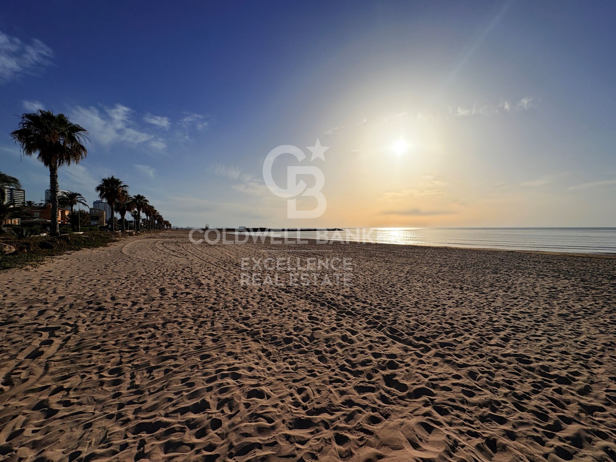 Live all year round as if you were on holiday. Apartment in Urbanization PUIG VAL. Puig Beach.