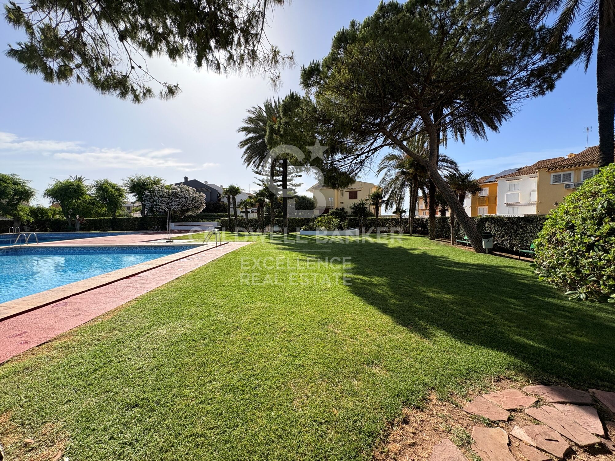 Live all year round as if you were on holiday. Apartment in Urbanization PUIG VAL. Puig Beach.