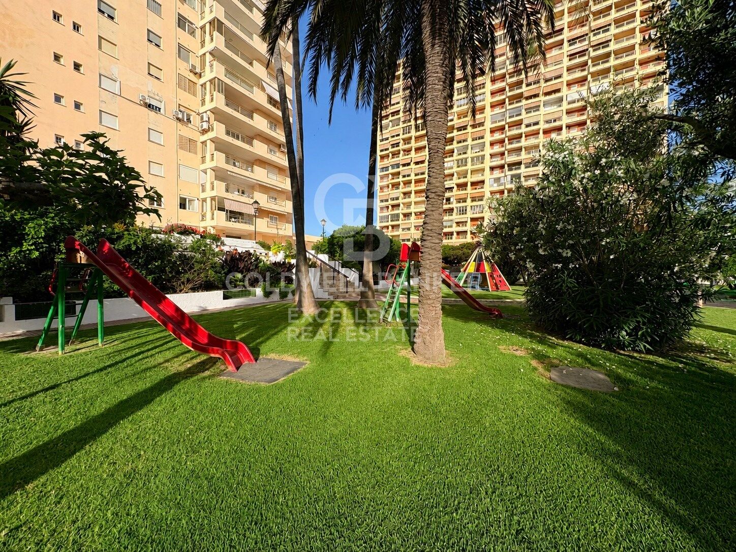 Live all year round as if you were on holiday. Apartment in Urbanization PUIG VAL. Puig Beach.