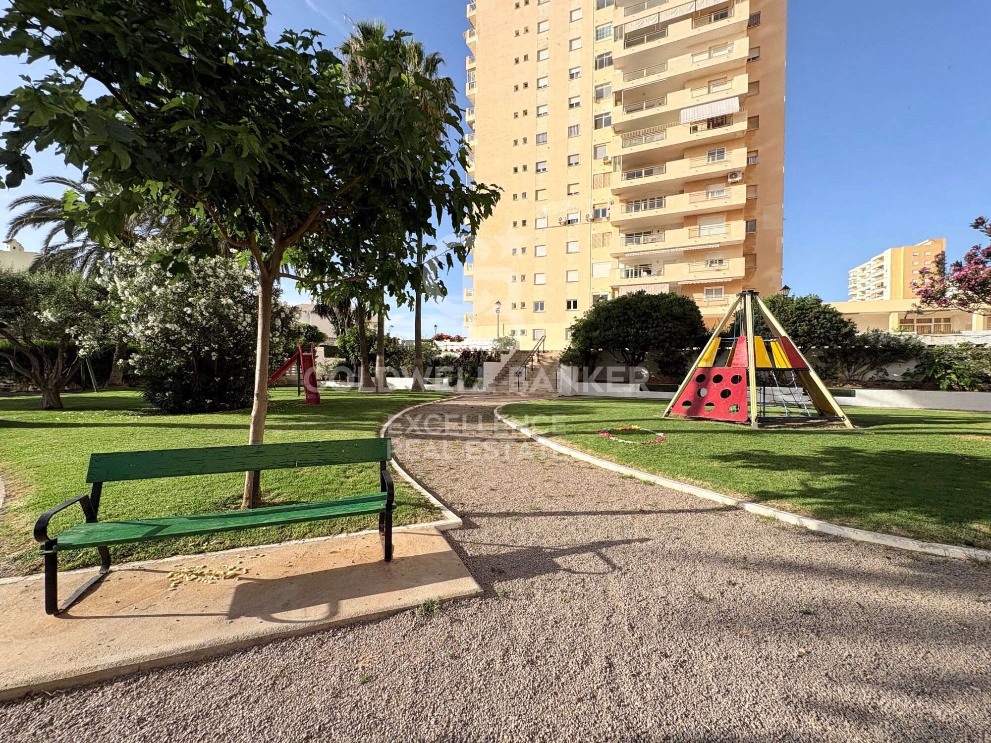 Live all year round as if you were on holiday. Apartment in Urbanization PUIG VAL. Puig Beach.