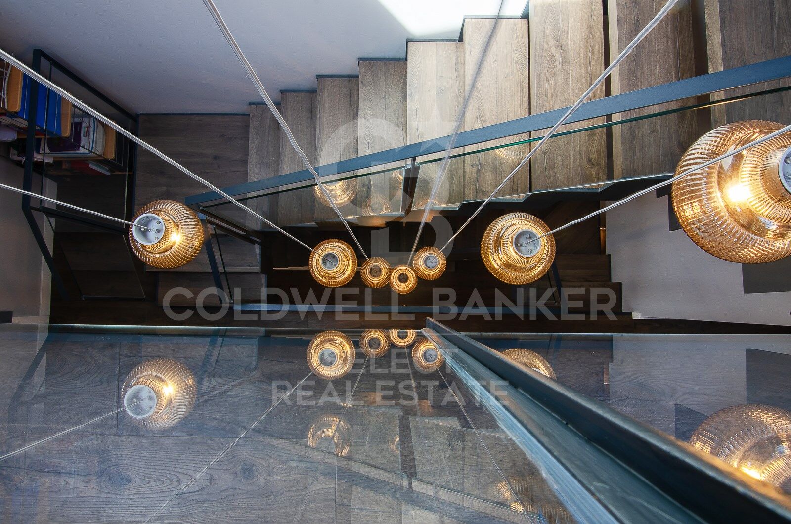 Fantastica casa en el centro de Sabadell, donde el diseño, la funcionalidad y el confort conviven a la perfección.