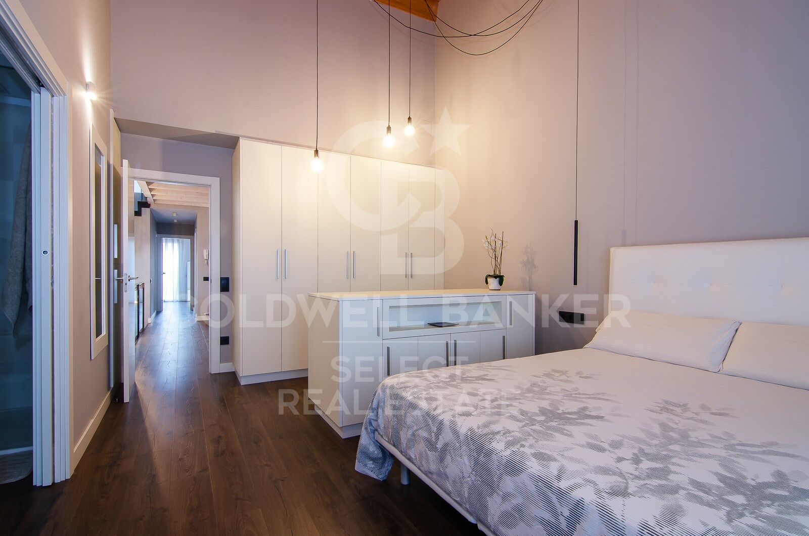 Fantastic house in the centre of Sabadell, where design, functionality and comfort coexist perfectly.