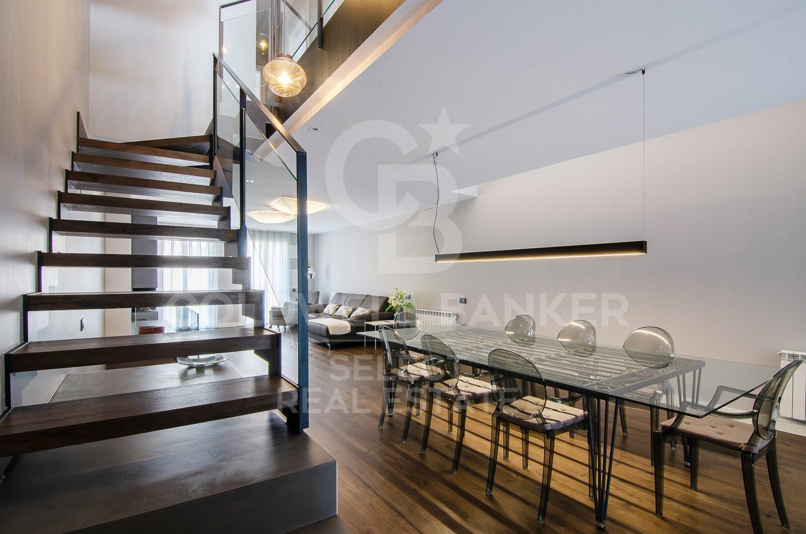 Fantastic house in the centre of Sabadell, where design, functionality and comfort coexist perfectly.