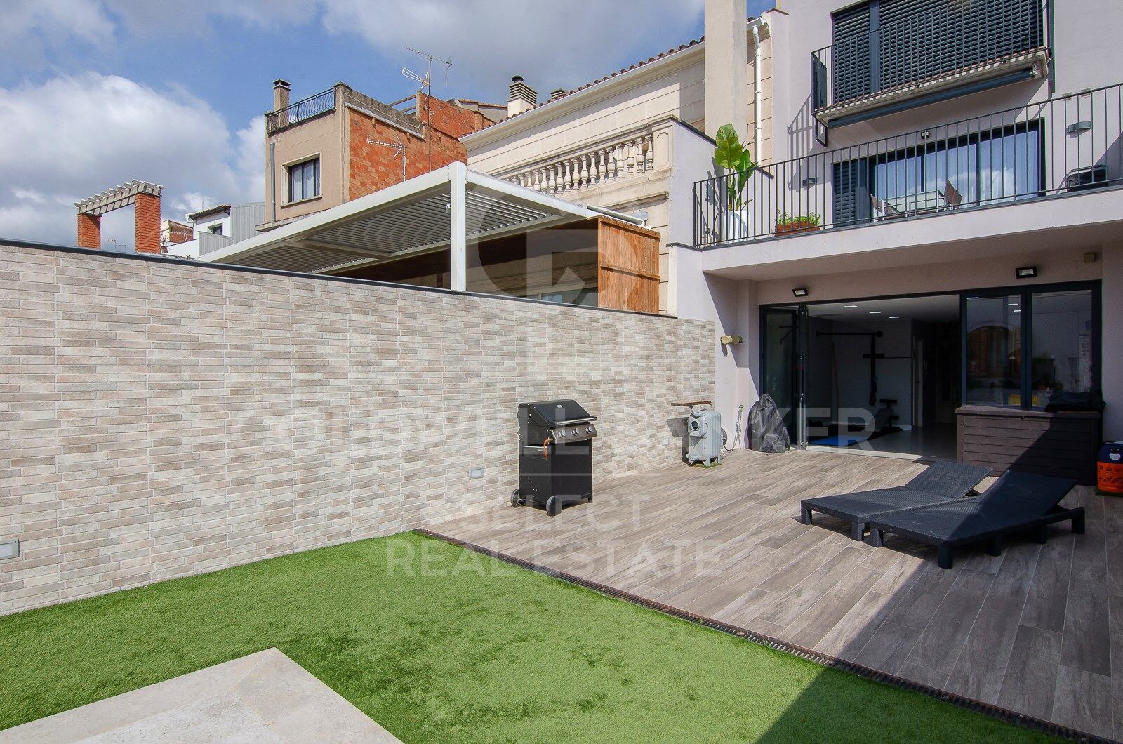 Fantastic house in the centre of Sabadell, where design, functionality and comfort coexist perfectly.