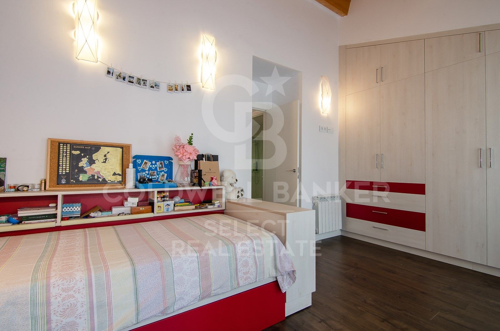Fantastic house in the centre of Sabadell, where design, functionality and comfort coexist perfectly.