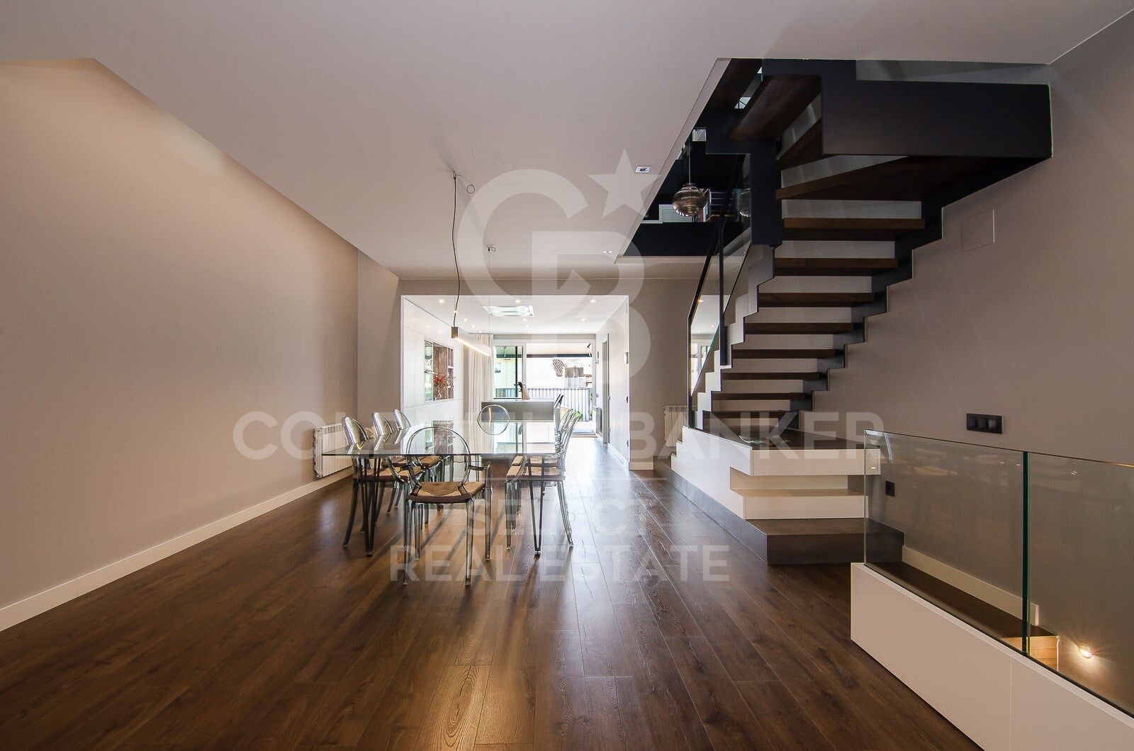 Fantastic house in the centre of Sabadell, where design, functionality and comfort coexist perfectly.