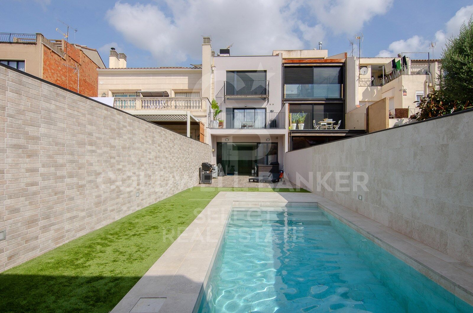 Fantastic house in the centre of Sabadell, where design, functionality and comfort coexist perfectly.
