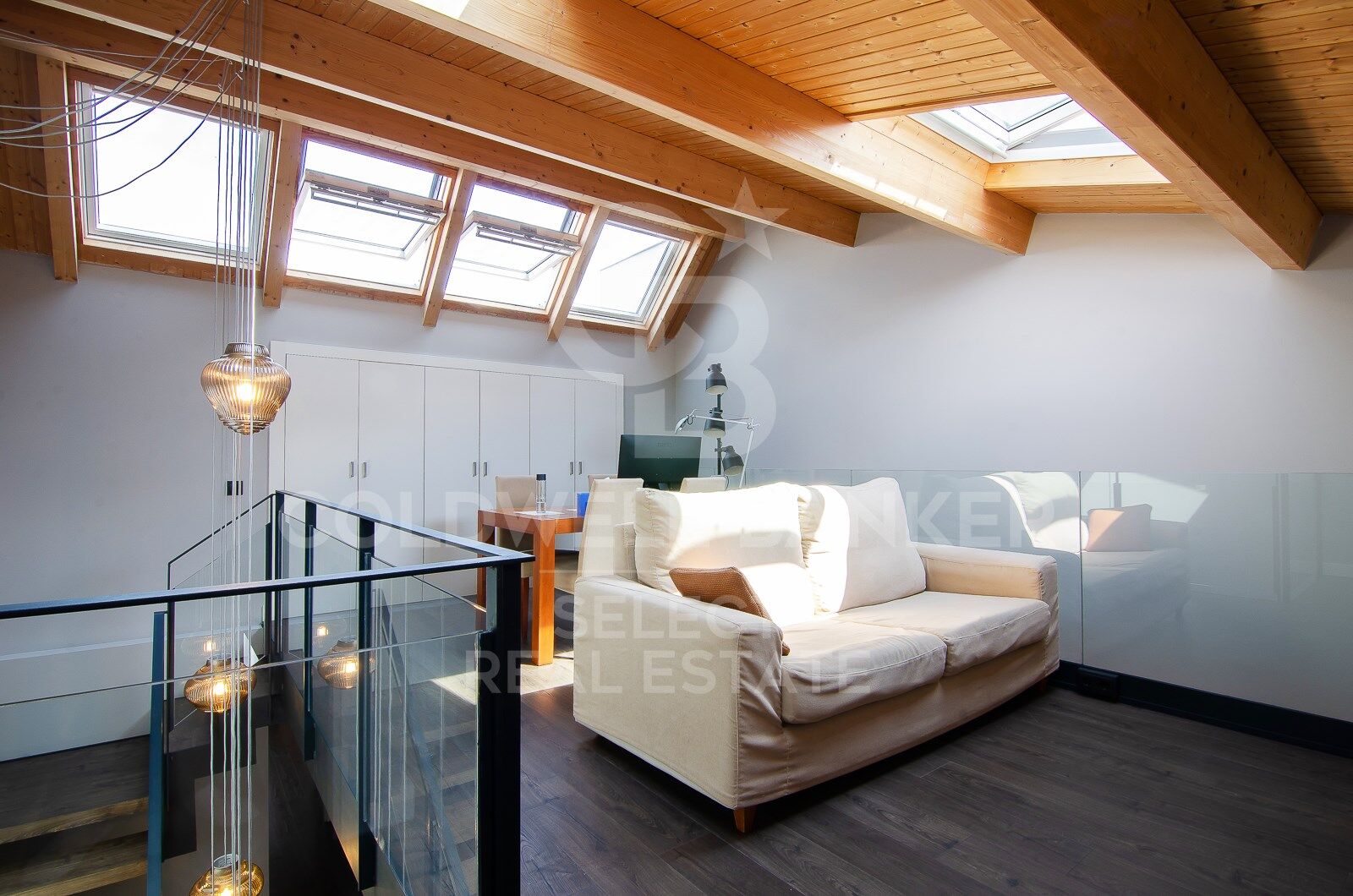 Fantastic house in the centre of Sabadell, where design, functionality and comfort coexist perfectly.