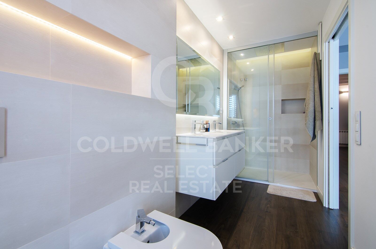 Fantastic house in the centre of Sabadell, where design, functionality and comfort coexist perfectly.