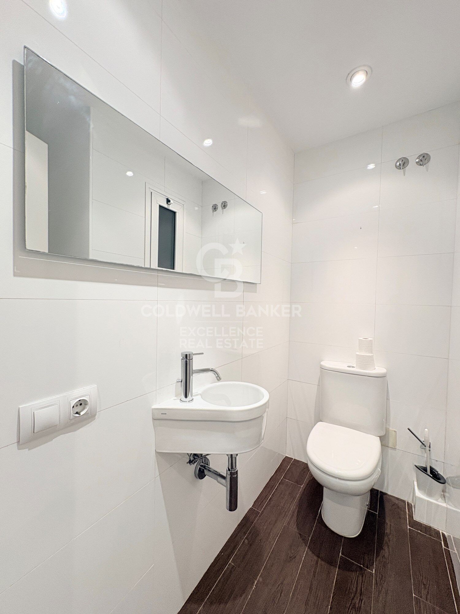 Exklusives 225 m² großes Haus mit 2 Terrassen, Garage und Blick auf Puerta del Mar