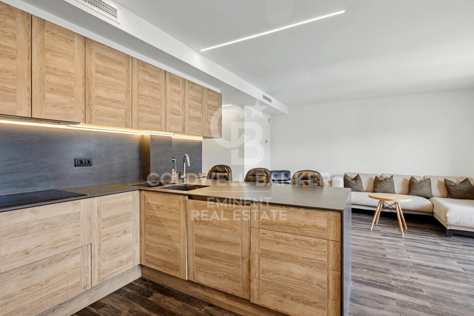 100m² renovated apartment in Les Corts