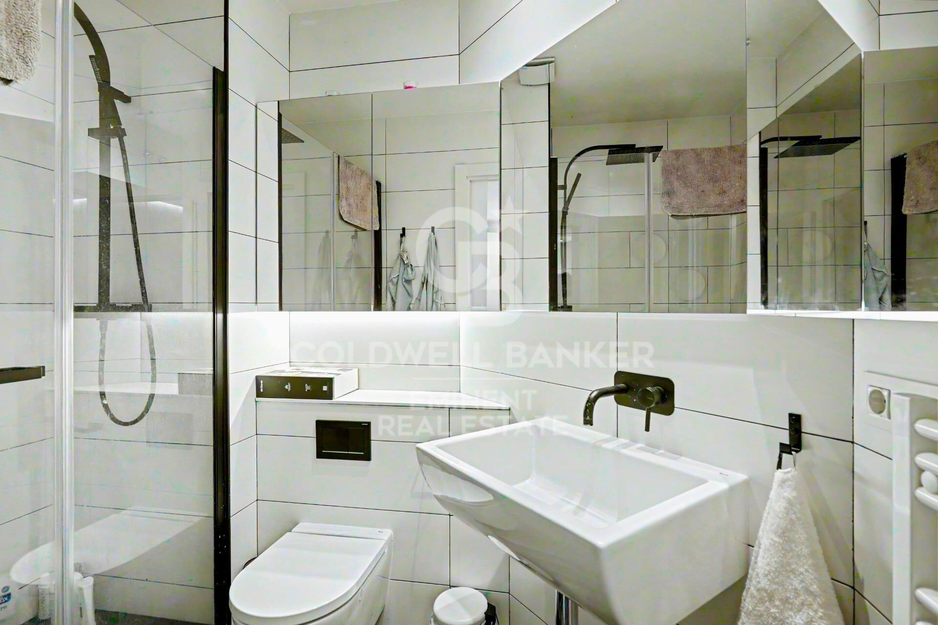 100m² renovated apartment in Les Corts
