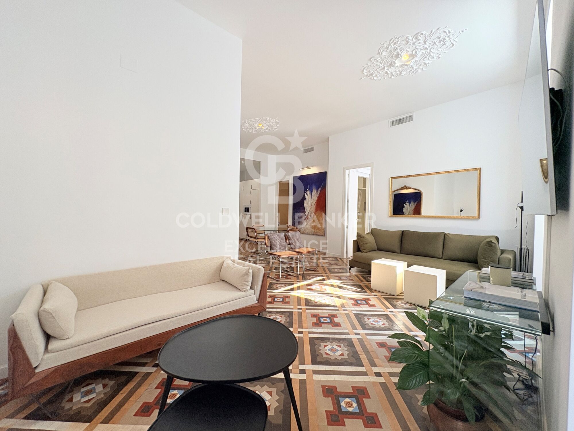 Premium residence next to Calle de lah Paz. Design and heritage.