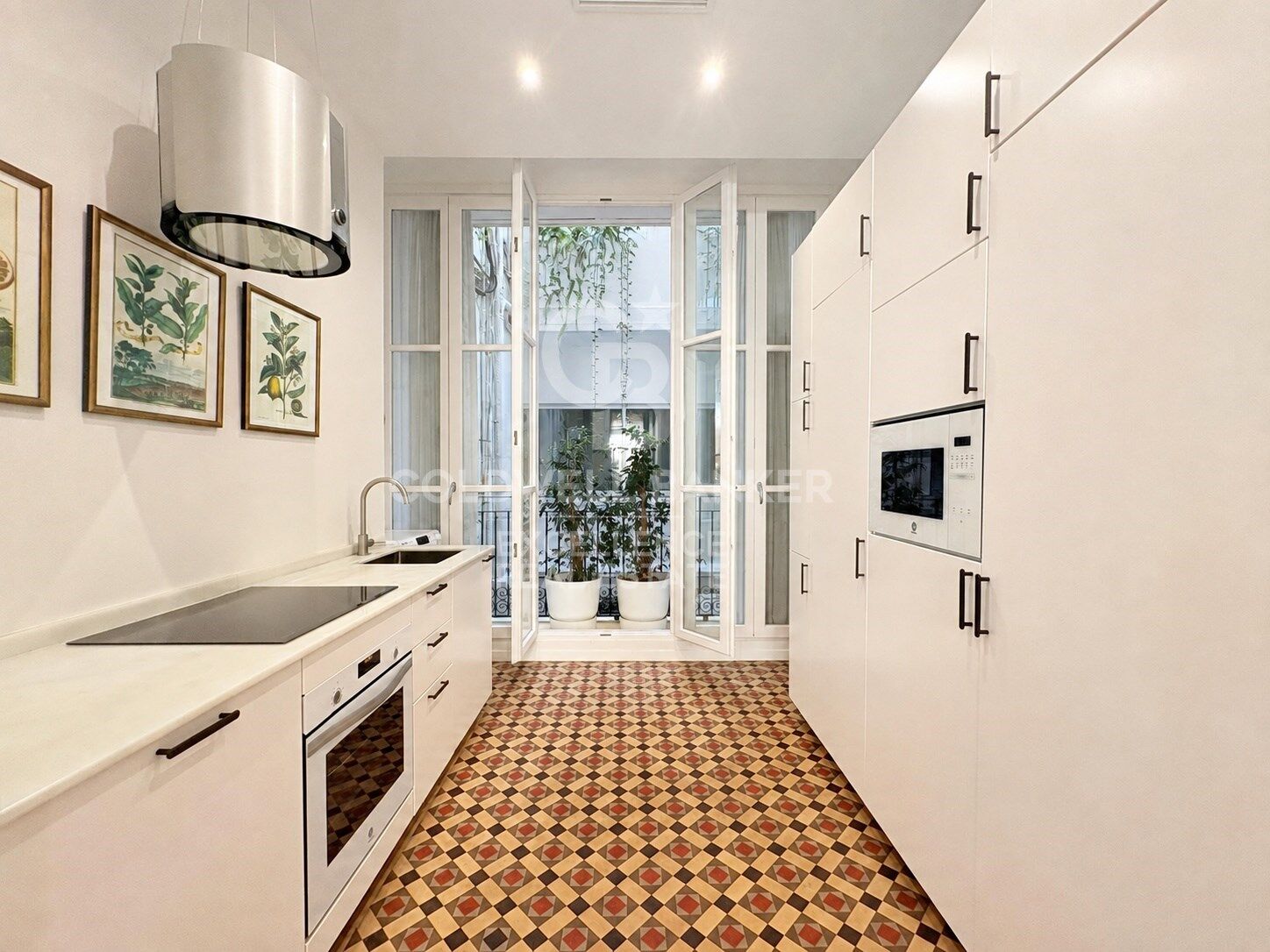 Premium-Wohnsitz neben der Calle de la Paz. Design und Erbe.