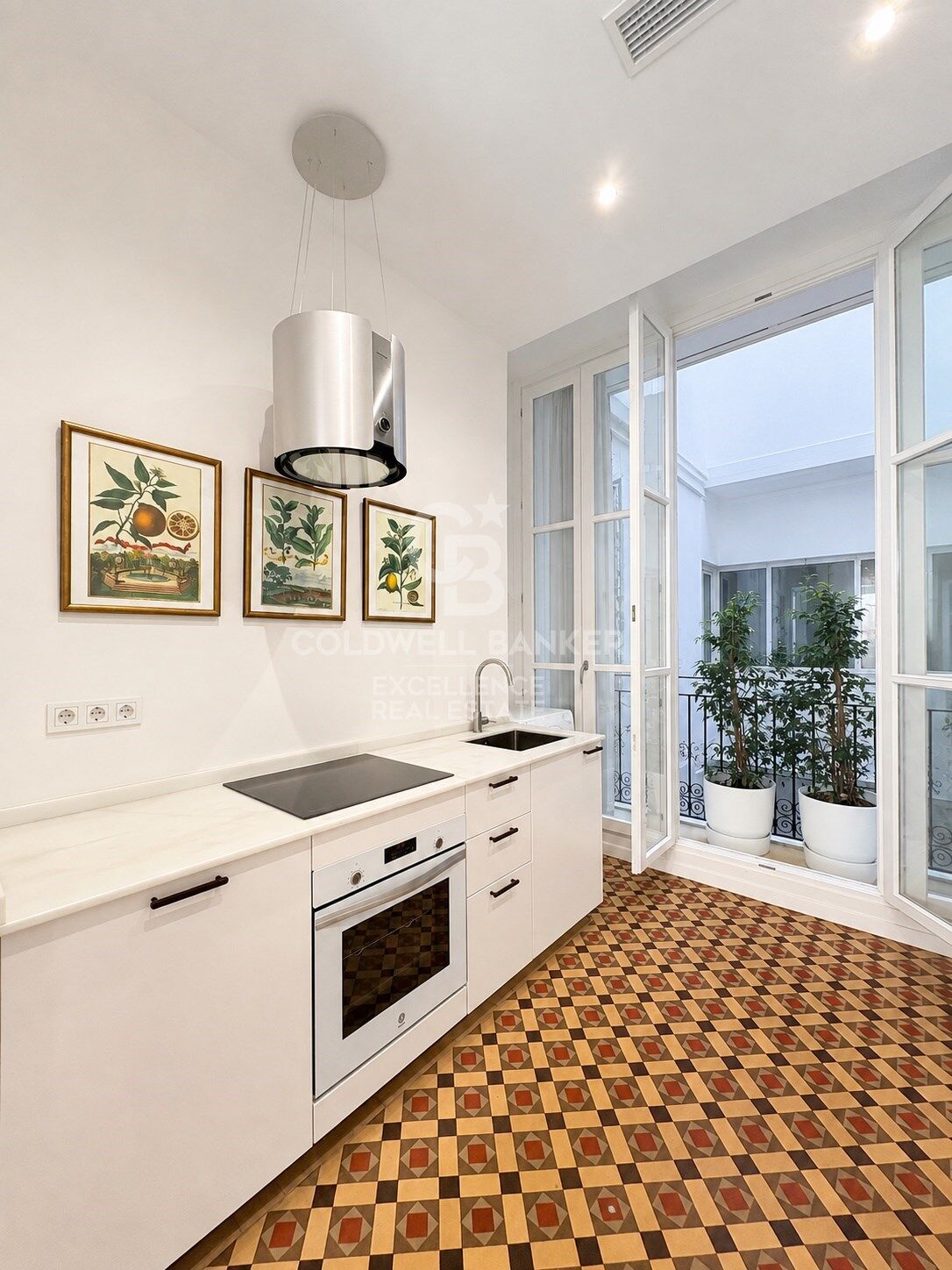 Premium-Wohnsitz neben der Calle de la Paz. Design und Erbe.