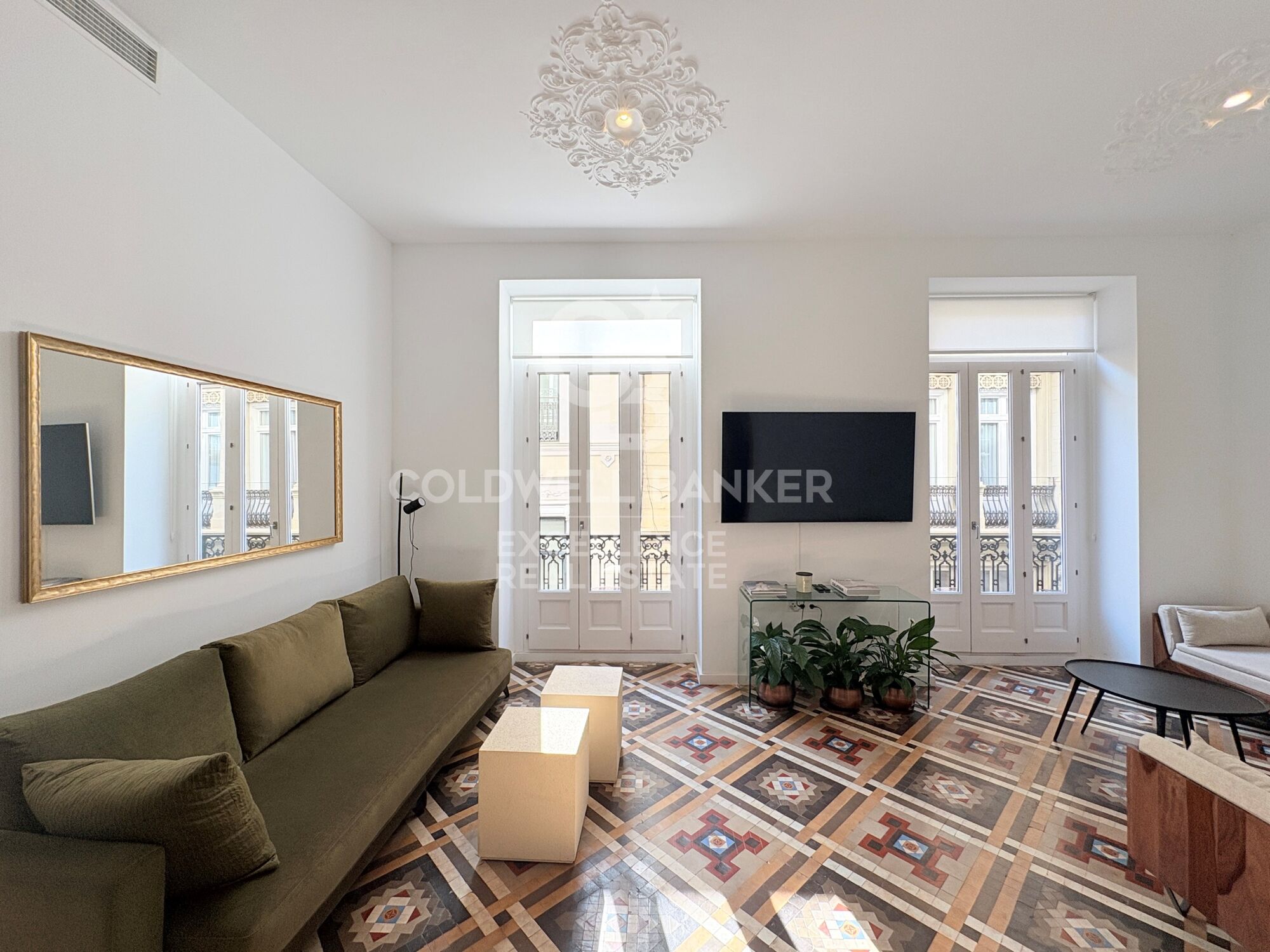 Premium-Wohnsitz neben der Calle de la Paz. Design und Erbe.