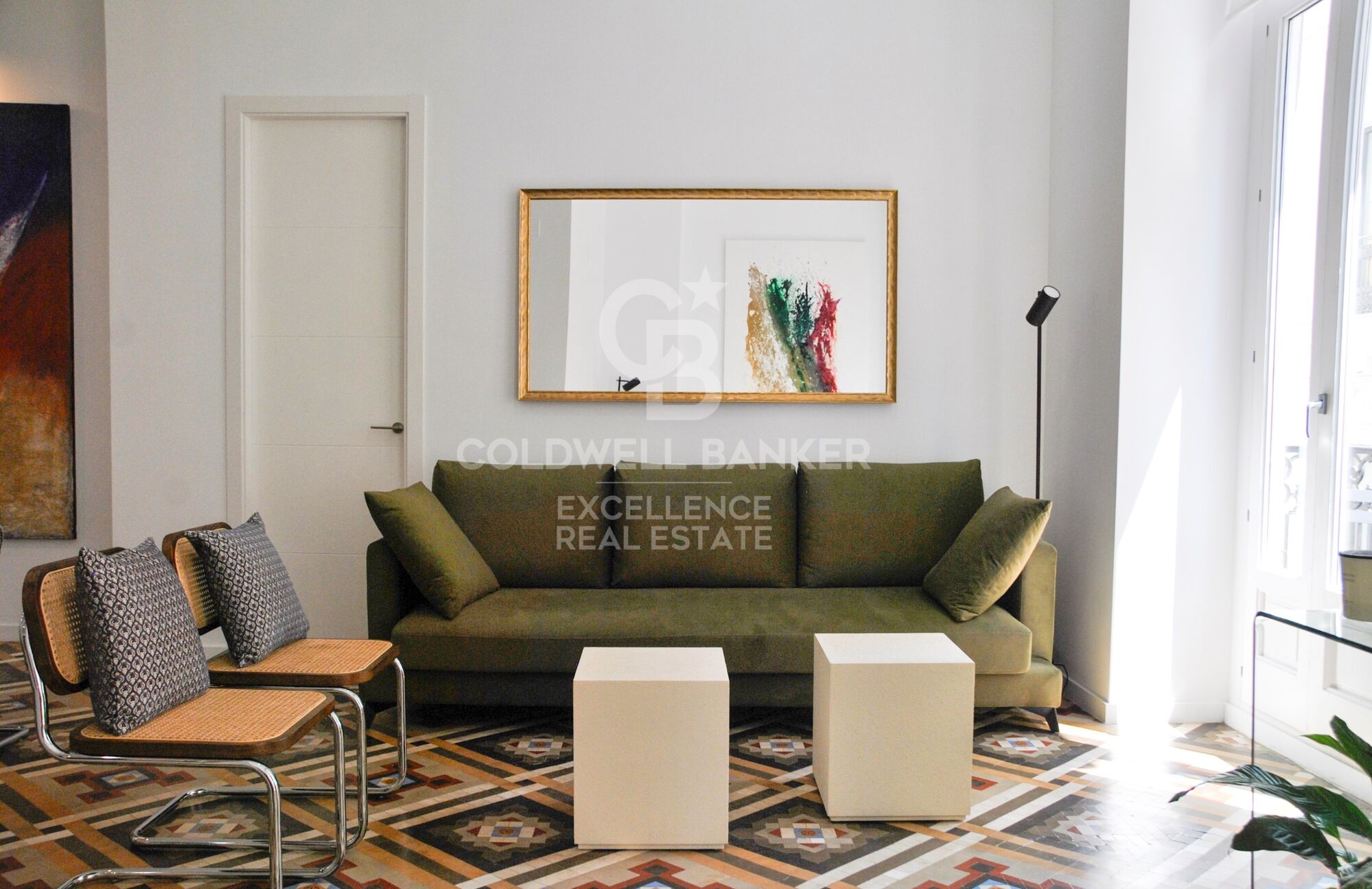 Premium residence next to Calle de lah Paz. Design and heritage.