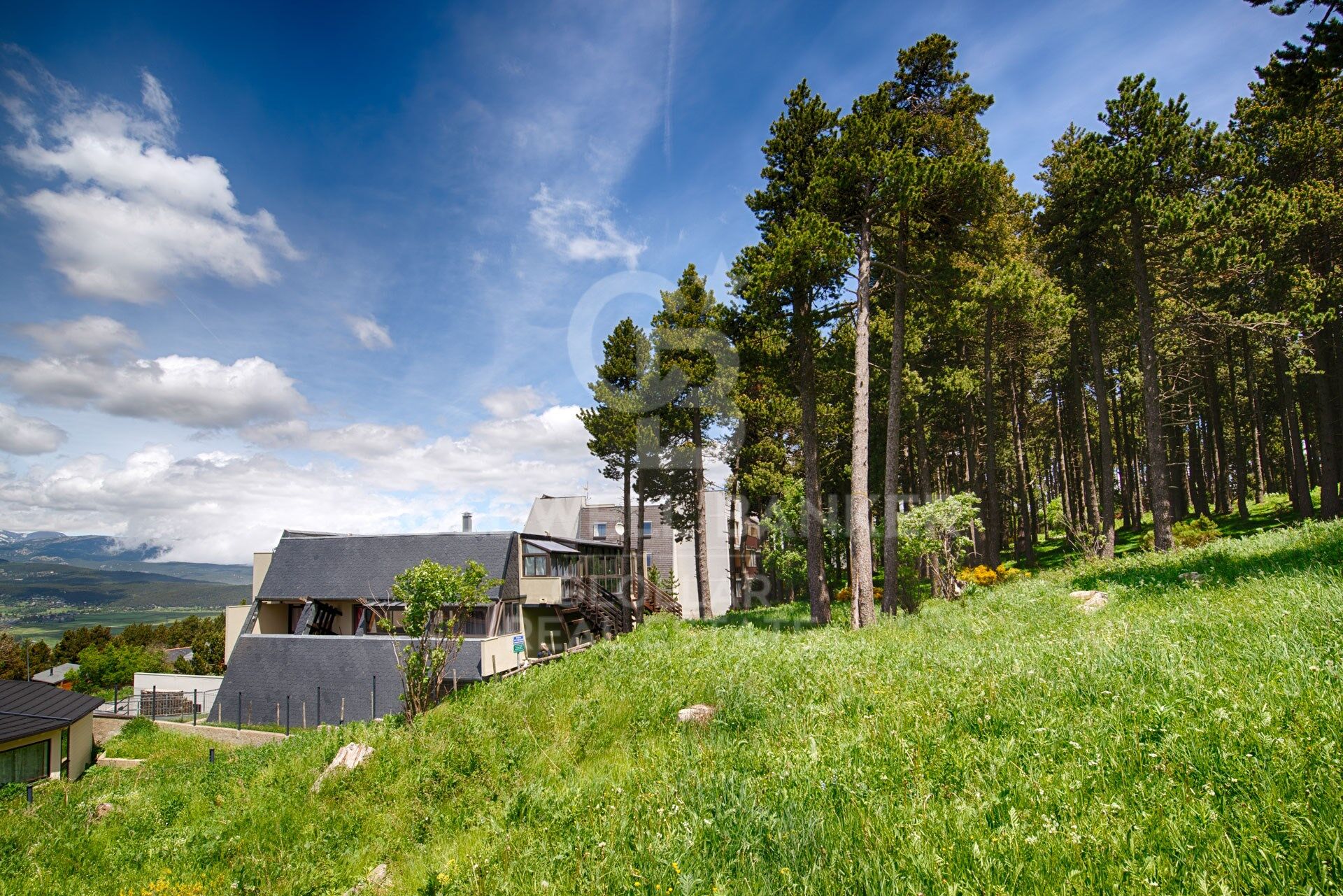 Appartement avec vue sur les pistes de ski de l'Eyne