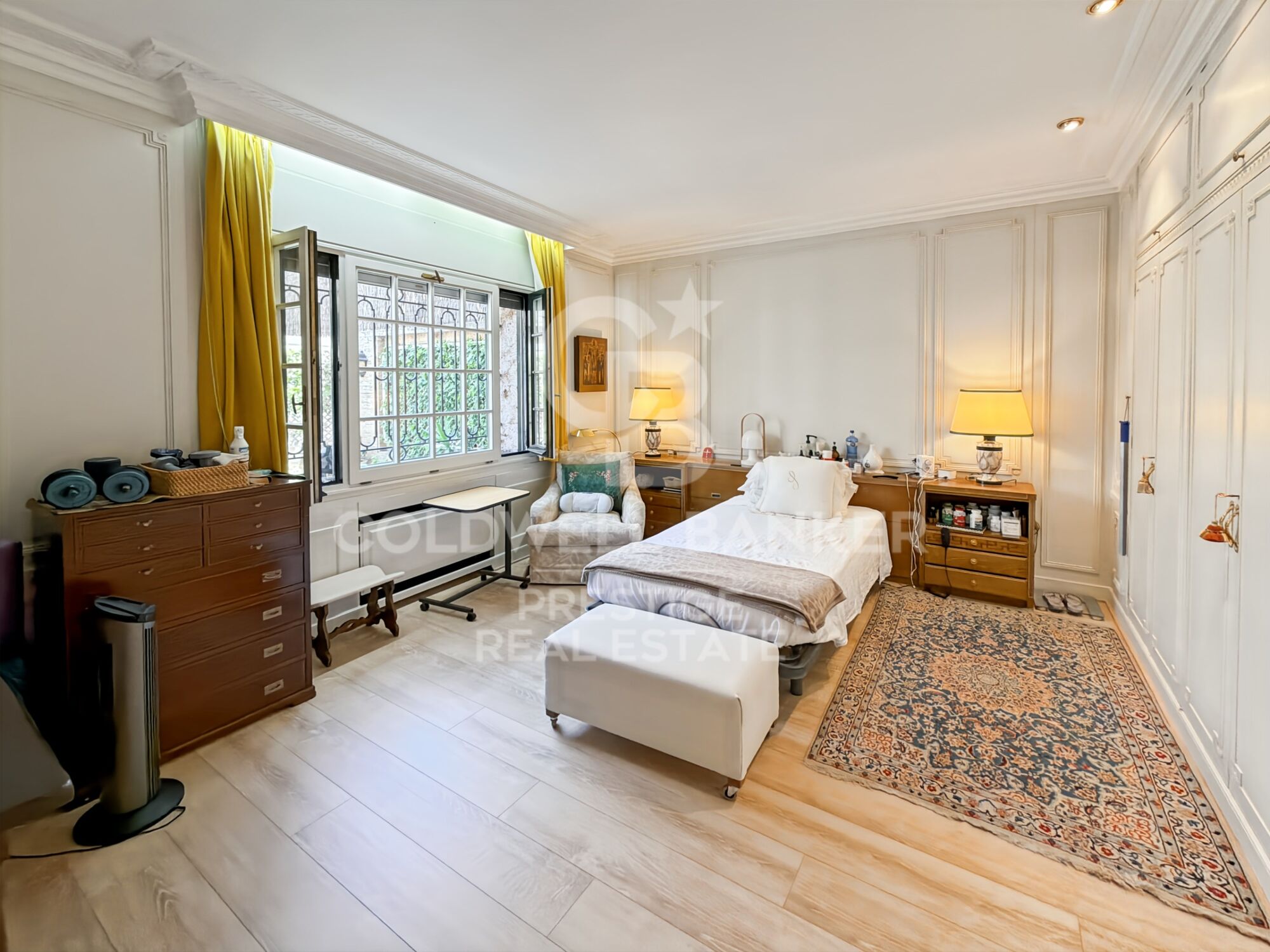 Flat 5 Bedrooms Sale Barcelona