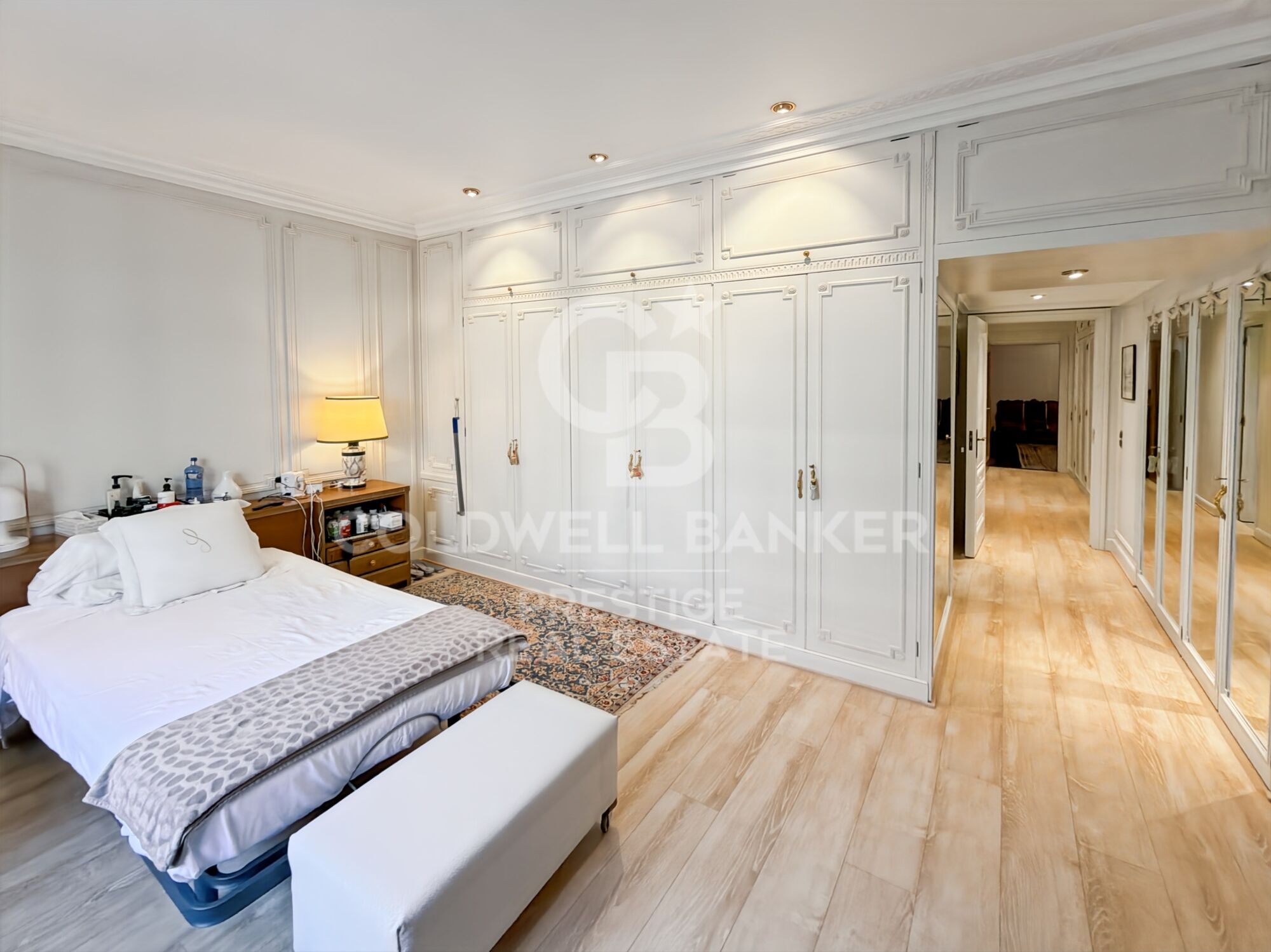 Flat 5 Bedrooms Sale Barcelona