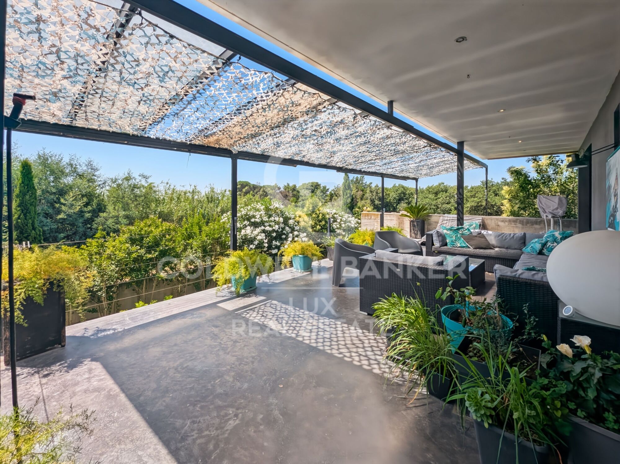 Modern house with large spaces and pool in Mollet de Peralada
