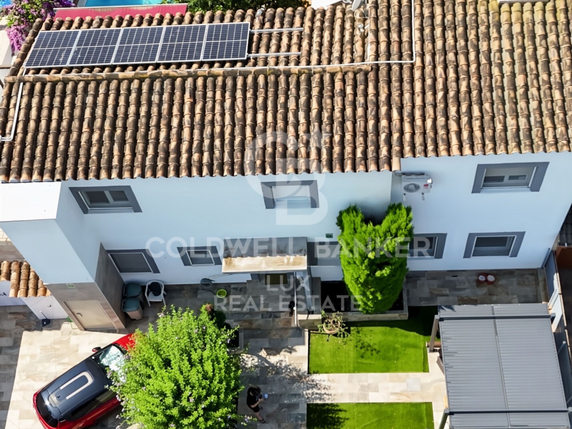 Maison avec licence touristique et d'appartements indépendants à Empuriabrava
