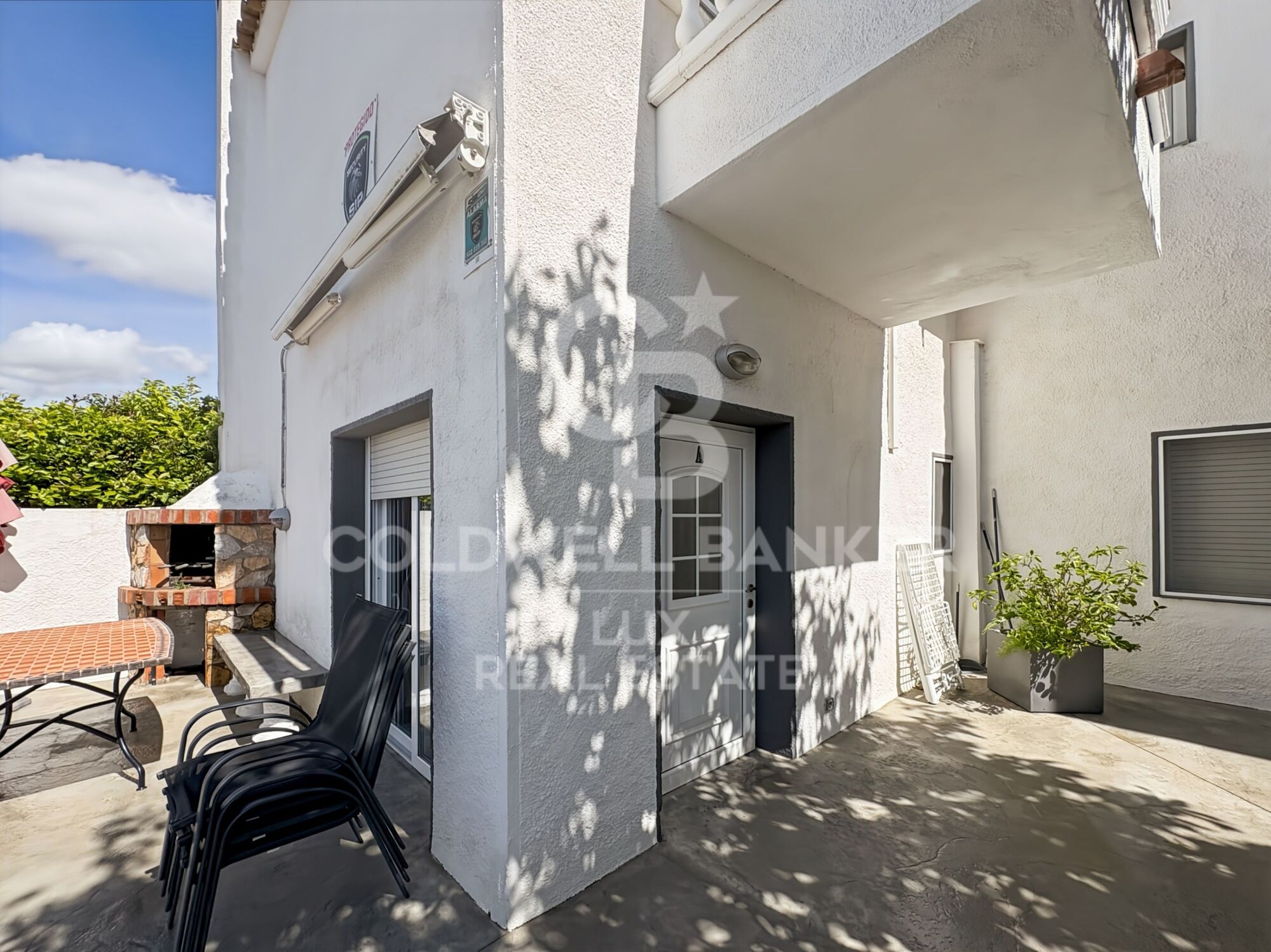Maison avec licence touristique et d'appartements indépendants à Empuriabrava