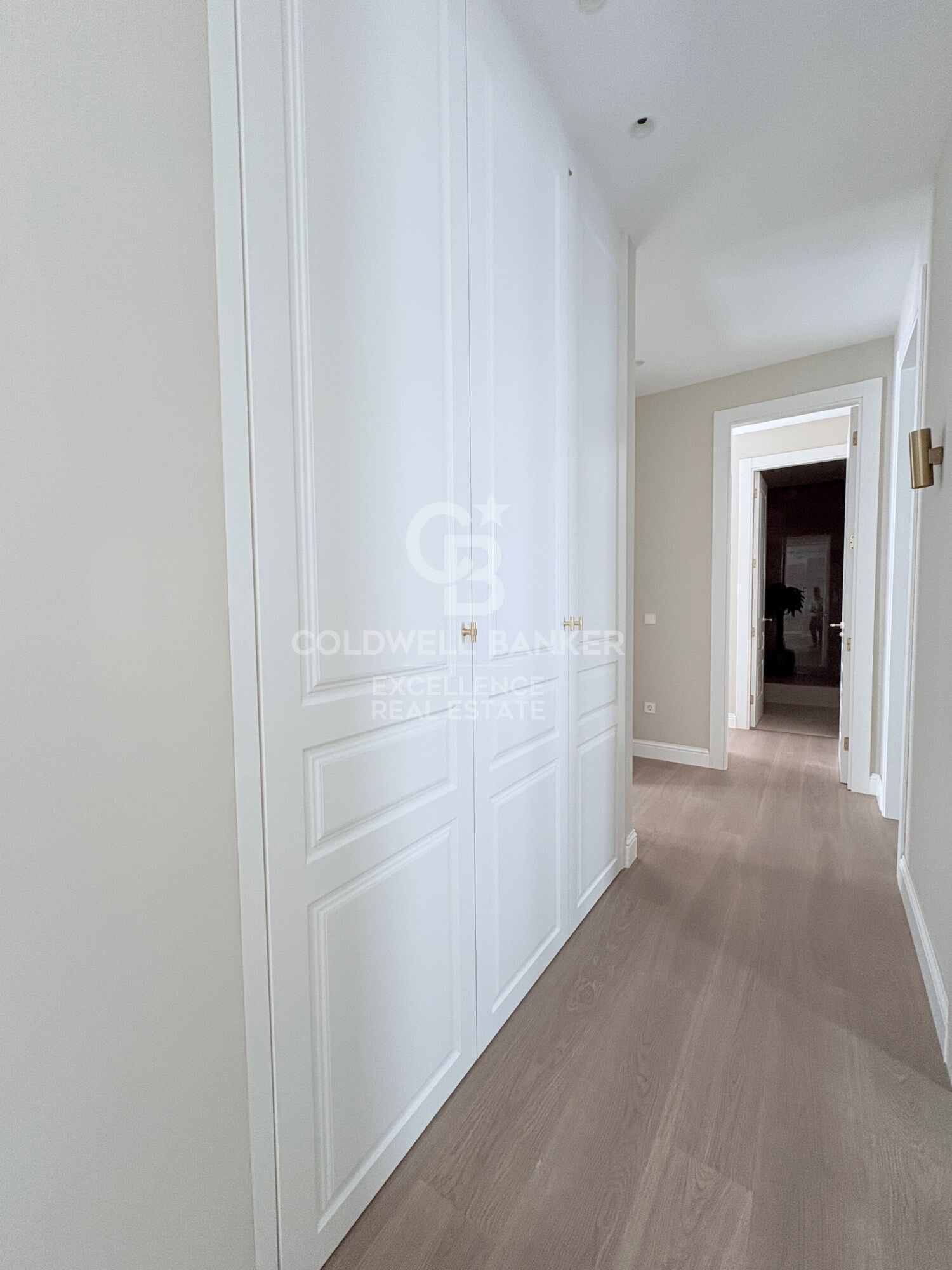 Exclusivo piso reformado con techos altos, diseño y acabados de alta gama en Valencia