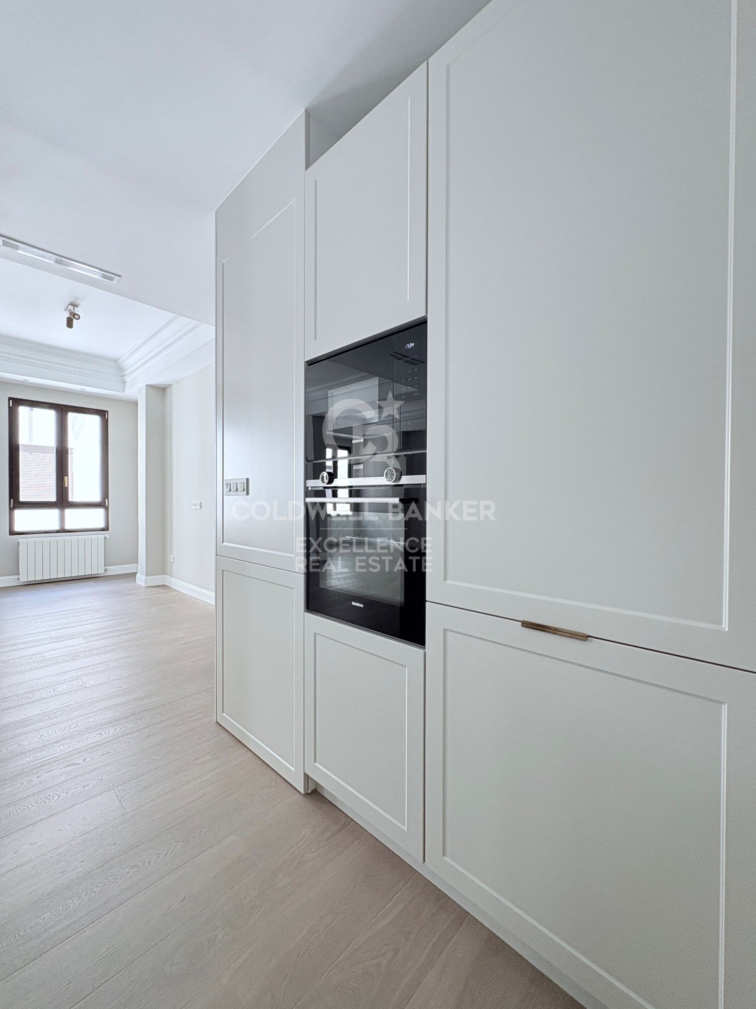Exklusive renovierte Wohnung mit hohen Decken, Design und hochwertigen Oberflächen in Valencia