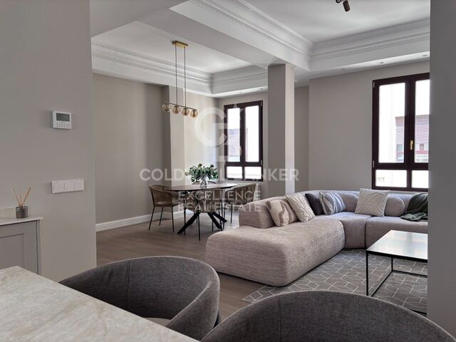 Exklusive renovierte Wohnung mit hohen Decken, Design und hochwertigen Oberflächen in Valencia