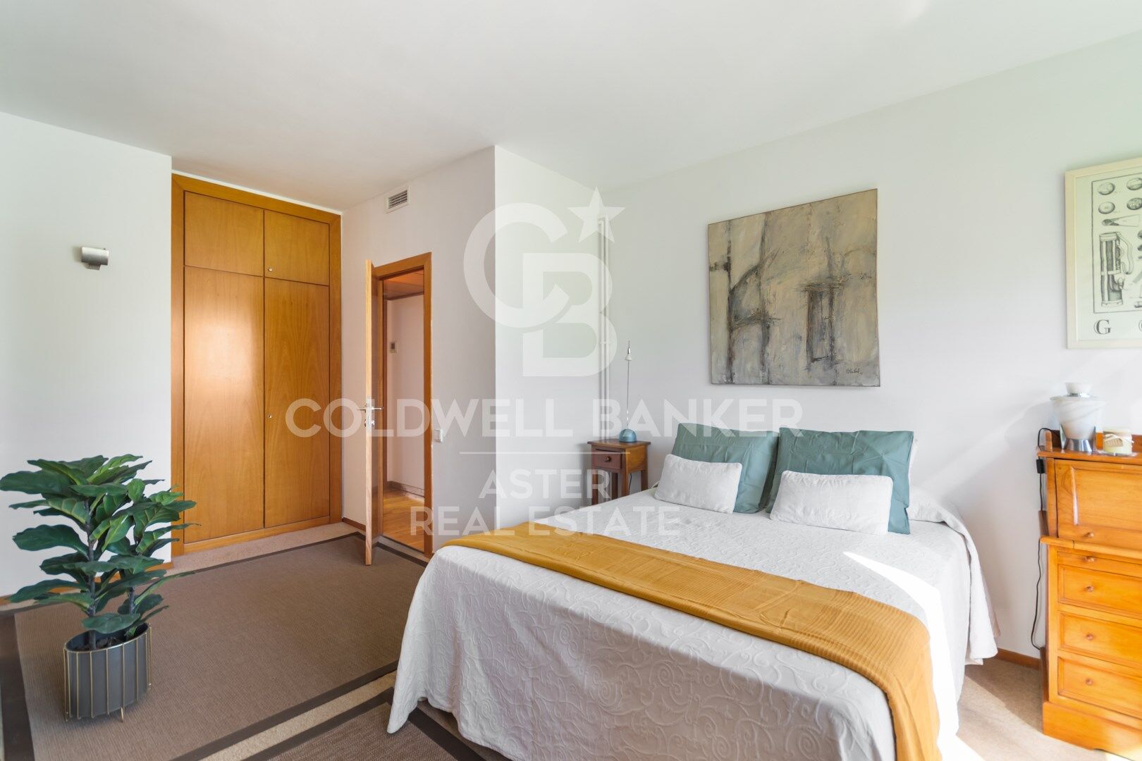 Flat in a private community with garden and pool in Poblenou