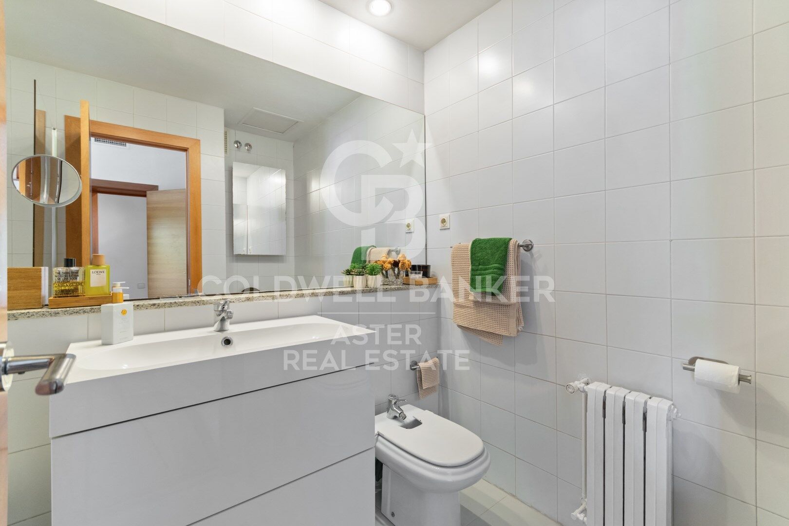 Flat in a private community with garden and pool in Poblenou