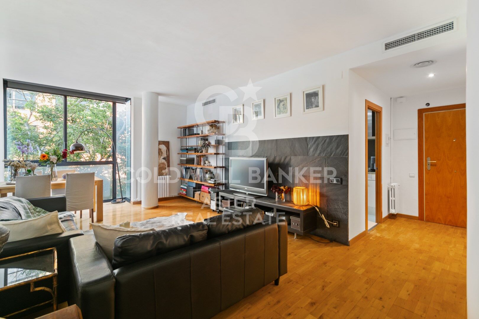 Flat in a private community with garden and pool in Poblenou
