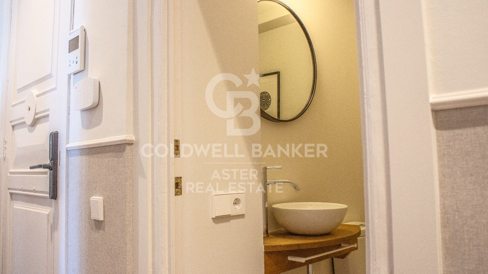 Flat 2 Bedrooms Triplex Sale Barcelona