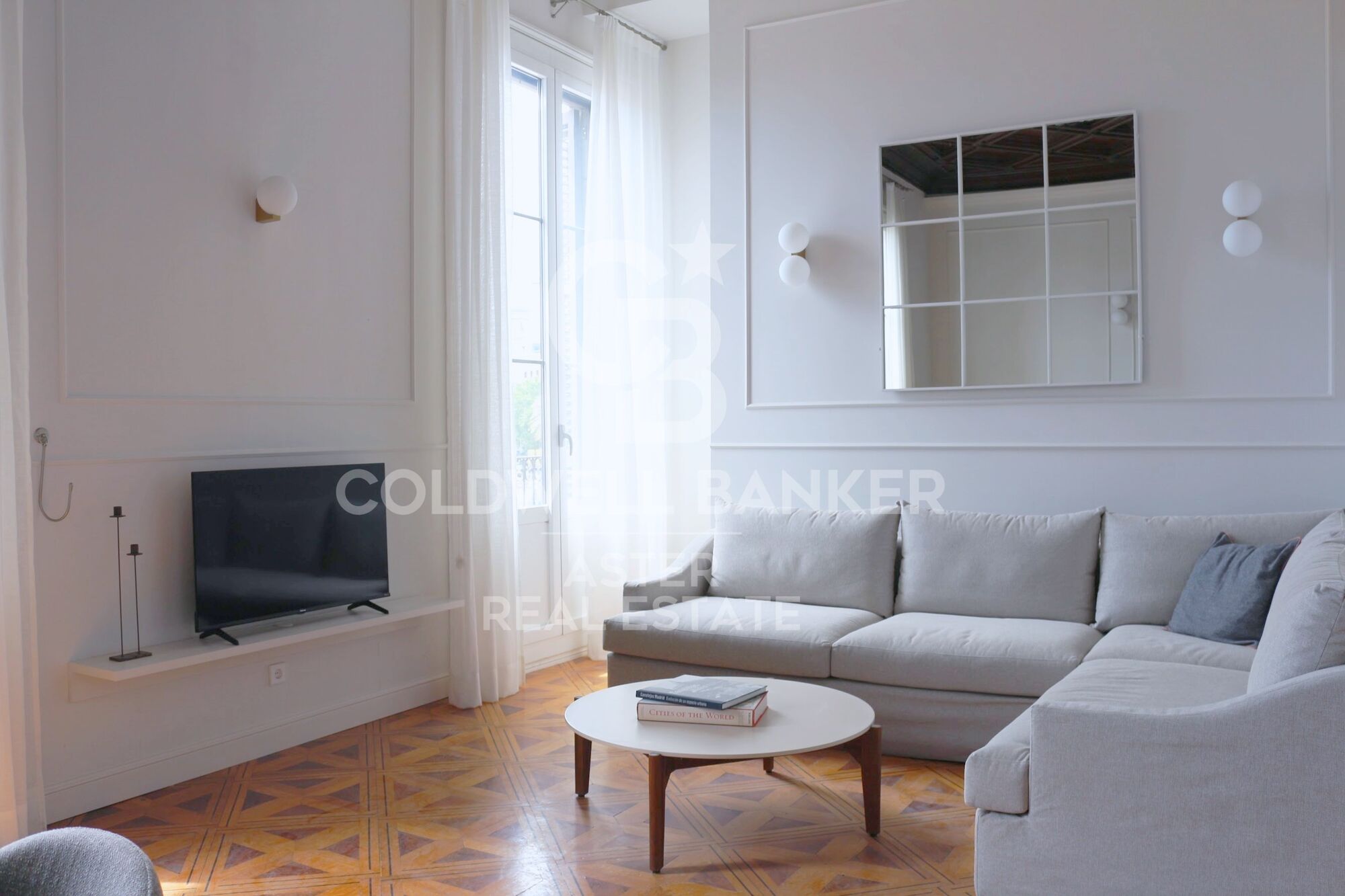 Flat 2 Bedrooms Triplex Sale Barcelona