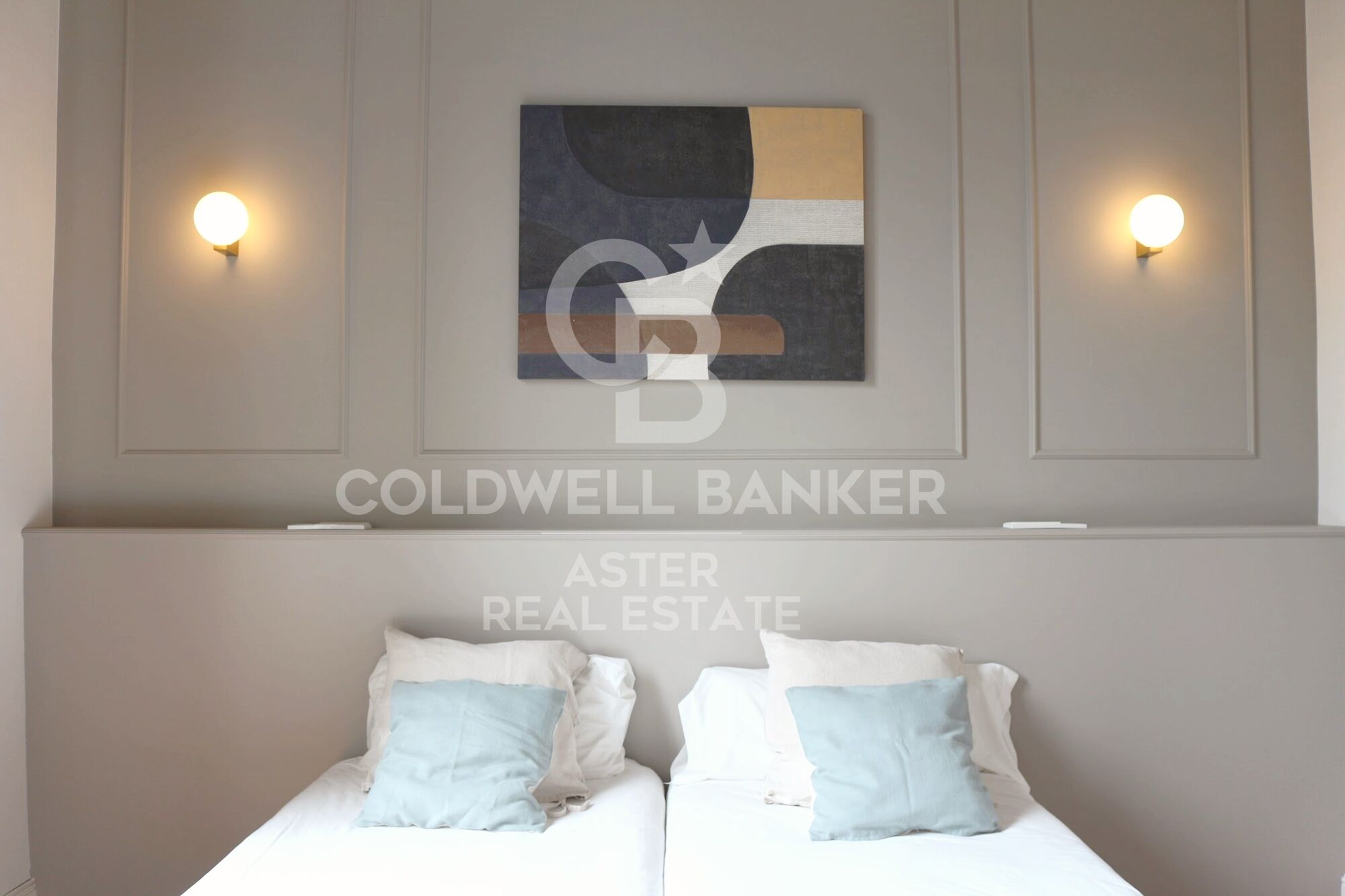 Flat 2 Bedrooms Triplex Sale Barcelona