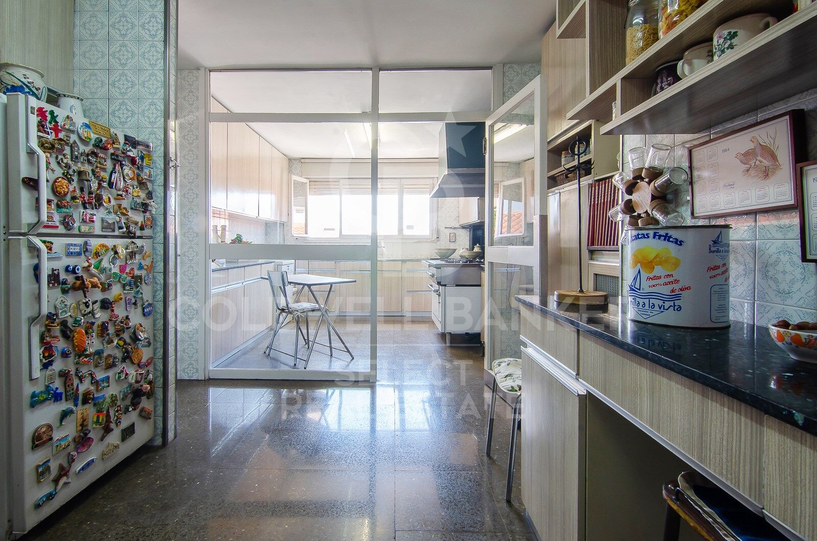 Regio Apartment of 439 m² next to the City Hall: Large Terrace and Potential to Split into 2 Dwellings