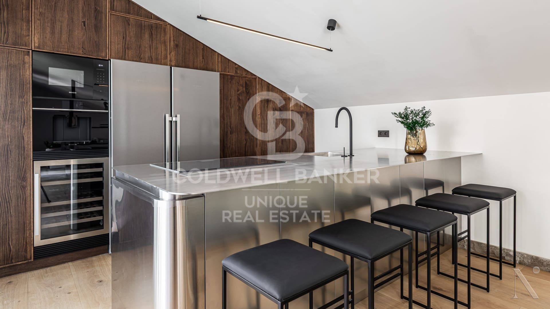 Penthouse duplex with terrace and pool