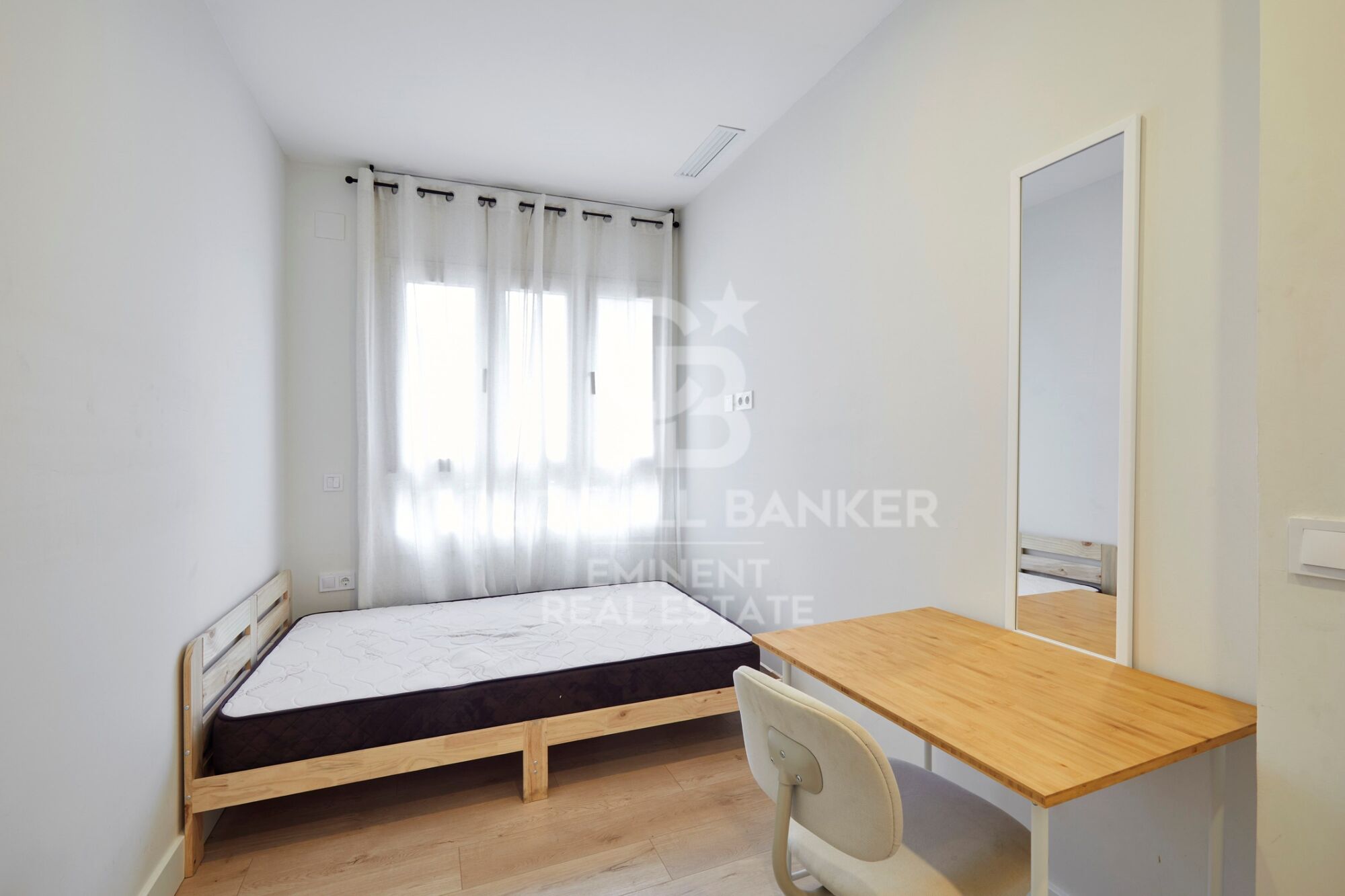 Flat 4 Bedrooms Sale Barcelona