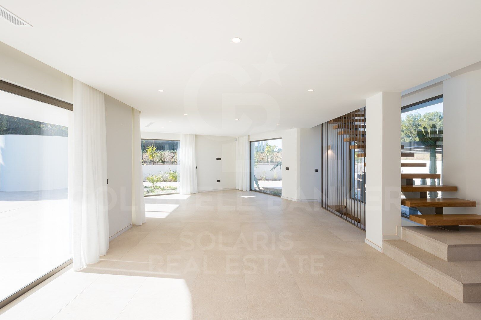 Exclusiva villa Kentia contemporánea de obra nueva con diseño orgánico y vistas al mar en Jávea