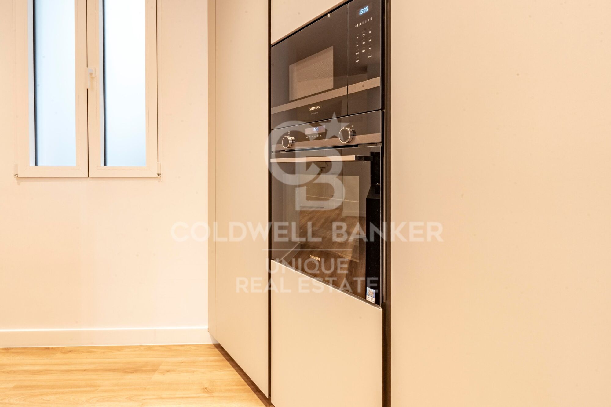 Brand-new three-bedroom en-suite apartment in Goya, Salamanca District