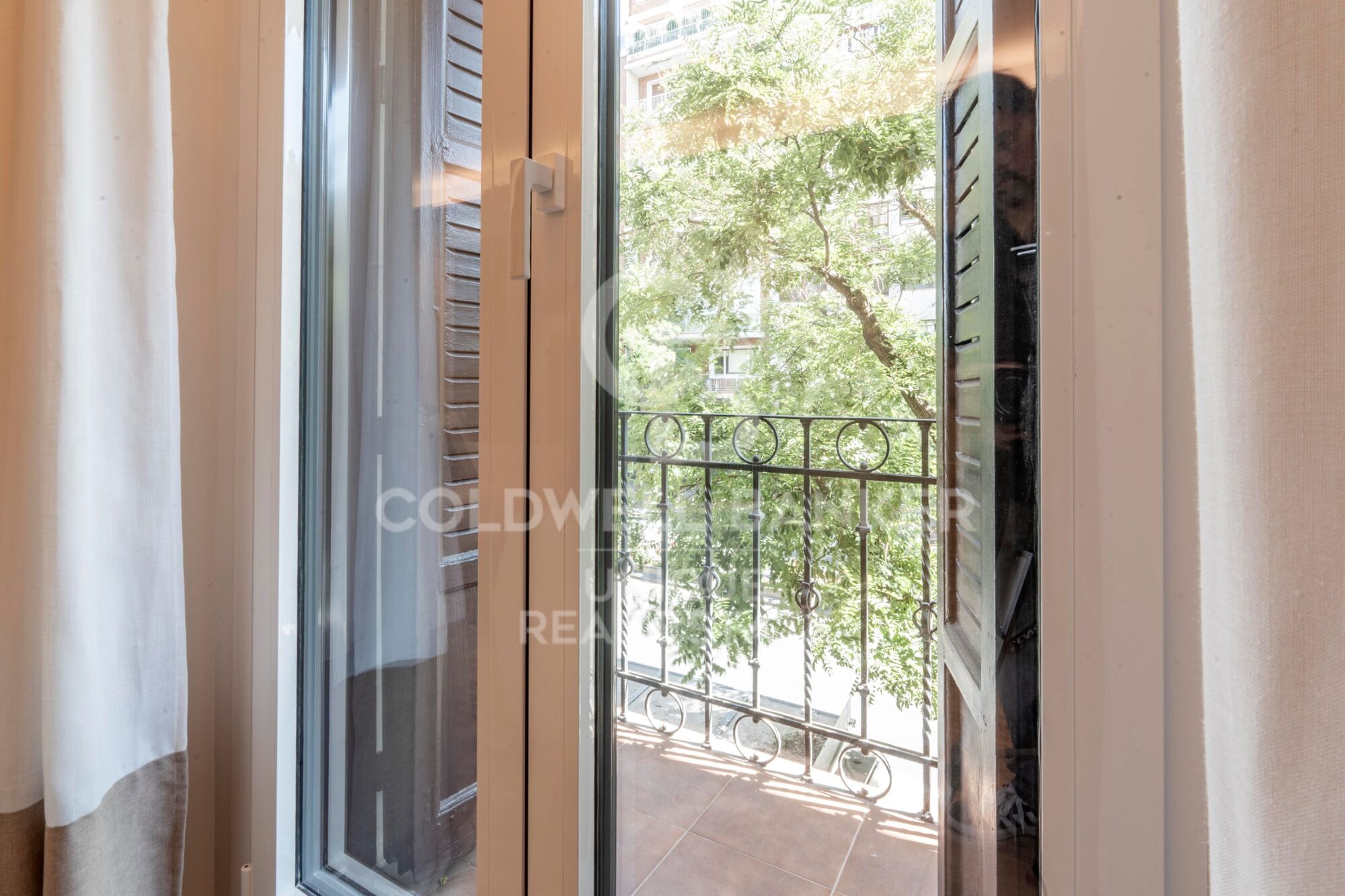 Brand-new three-bedroom en-suite apartment in Goya, Salamanca District
