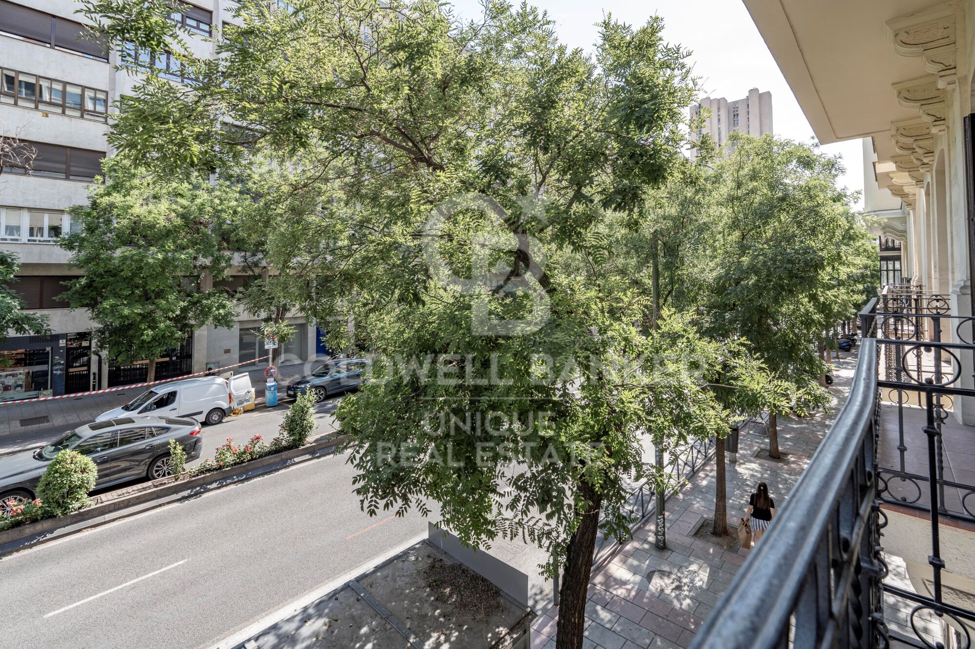 Brand-new three-bedroom en-suite apartment in Goya, Salamanca District