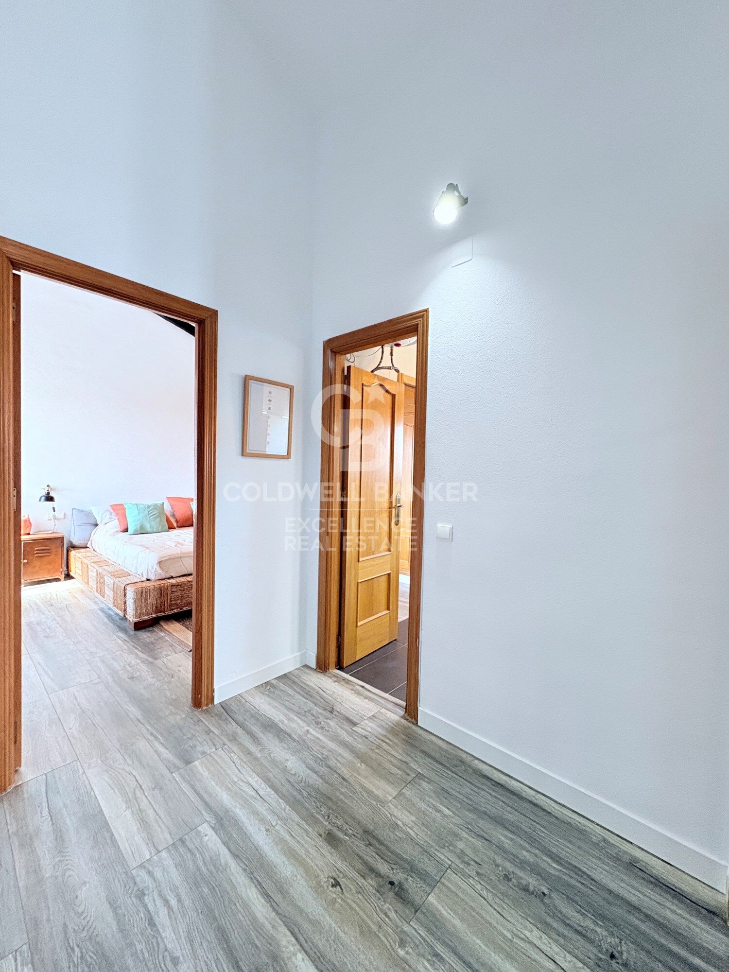 Exclusiva villa de diseño con piscina, gimnasio, cocina de verano y supermercado a 5 min andando